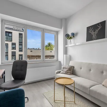 Apartamento Praga - Zoo, Metro Nearby - By Rentujemy *