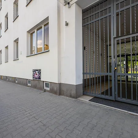 Apartamento Praga - Zoo, Metro Nearby - By Rentujemy *